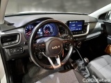  KIA  STONIC KIA  / 2017 / 5P / SUV 1.0 T-GDI 74KW MHEV URBAN #3