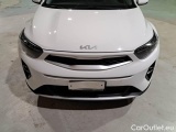  KIA  STONIC KIA  / 2017 / 5P / SUV 1.0 T-GDI 74KW MHEV URBAN #31