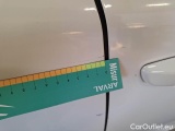  Peugeot  2008 PEUGEOT  / 2019 / 5P / CROSSOVER BLUEHDI 130 EAT8 ALLURE S/S AUT. #31