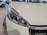  Peugeot  208 PEUGEOT  / 2015 / 5P / BERLINA ALLURE BLUEHDI 75CV #50
