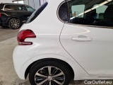  Peugeot  208 PEUGEOT  / 2015 / 5P / BERLINA ALLURE BLUEHDI 75CV #84