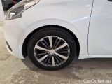 Peugeot  208 PEUGEOT  / 2015 / 5P / BERLINA ALLURE BLUEHDI 75CV #127