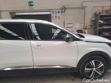 Peugeot  5008 PEUGEOT  / 2020 / 5P / SUV BLUEHDI 130 ALLURE EAT8 S/S AUT. #38