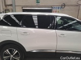  Peugeot  5008 PEUGEOT  / 2020 / 5P / SUV BLUEHDI 130 ALLURE EAT8 S/S AUT. #42
