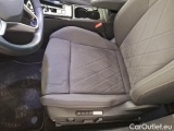  Volkswagen  Golf  VOLKSWAGEN / 2019 / 5P / BERLINA 2.0 TDI SCR 85KW STYLE DSG #86