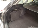  Volkswagen  Golf  VOLKSWAGEN VARIANT / 2019 / 5P / STATION WAGON 2.0 TDI SCR 85KW STYLE #122