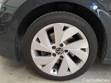  Volkswagen  Golf  VOLKSWAGEN VARIANT / 2019 / 5P / STATION WAGON 2.0 TDI SCR 85KW STYLE #134