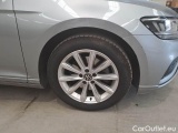  Volkswagen  Passat VOLKSWAGEN  / 2019 / 5P / STATION WAGON VAR. 2.0TDI SCR EVO 110KW BUSINESS DSG #17