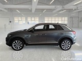  Volkswagen  T-ROC VOLKSWAGEN  / 2017 / 5P / SUV 2.0 TDI 150CV SCR ADVANCED DSG #8