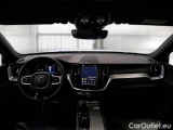  Volvo  XC60 VOLVO  / 2021 / 5P / SUV B4 D AWD AUTOMATICO R-DESIGN #3