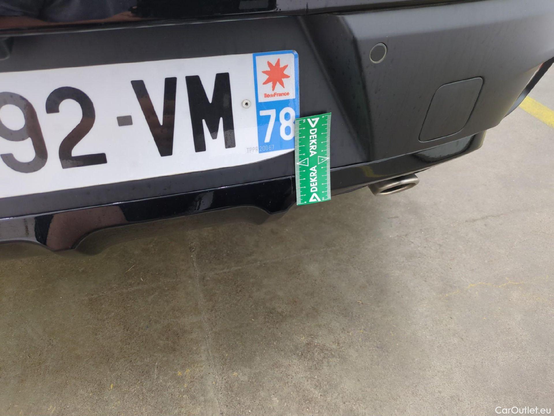  Citroen  C4 CITROEN  X / 2022 / 4P / Berline PureTech 130 S&S EAT8 Shine #30