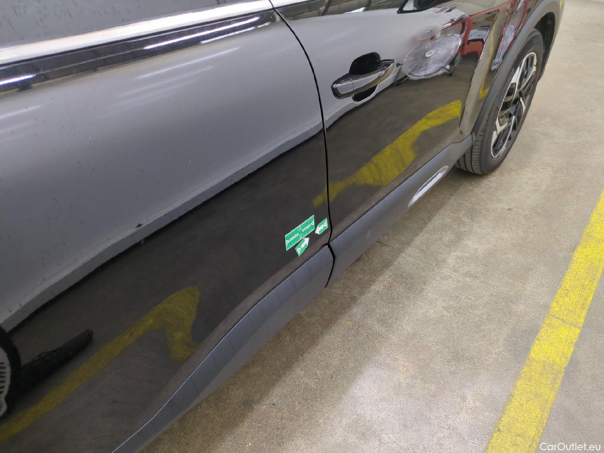  Citroen  C4 CITROEN  X / 2022 / 4P / Berline PureTech 130 S&S EAT8 Shine #26