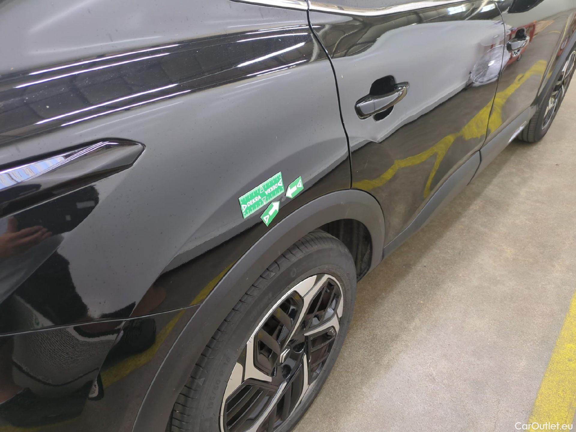  Citroen  C4 CITROEN  X / 2022 / 4P / Berline PureTech 130 S&S EAT8 Shine #14