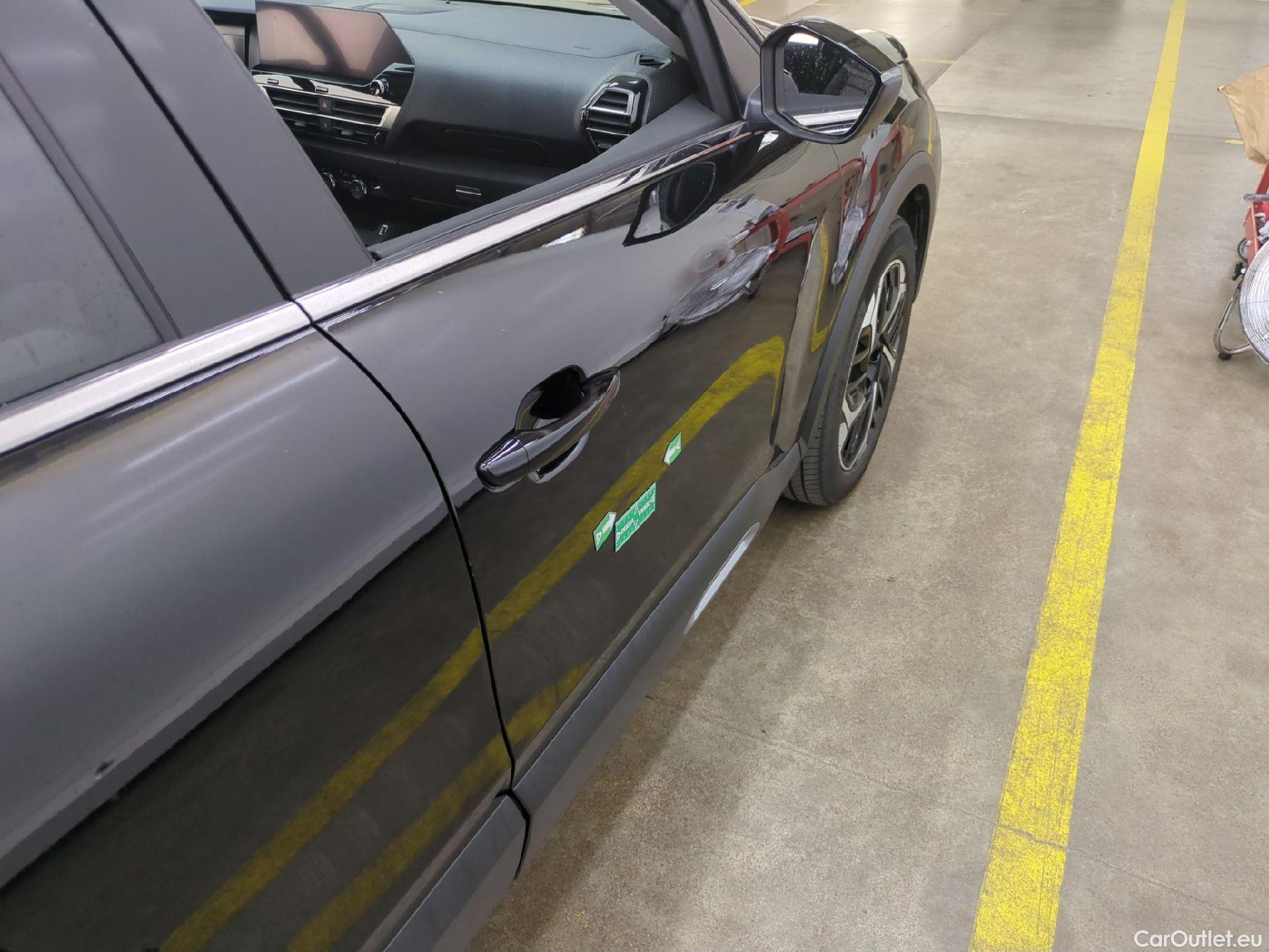  Citroen  C4 CITROEN  X / 2022 / 4P / Berline PureTech 130 S&S EAT8 Shine #24
