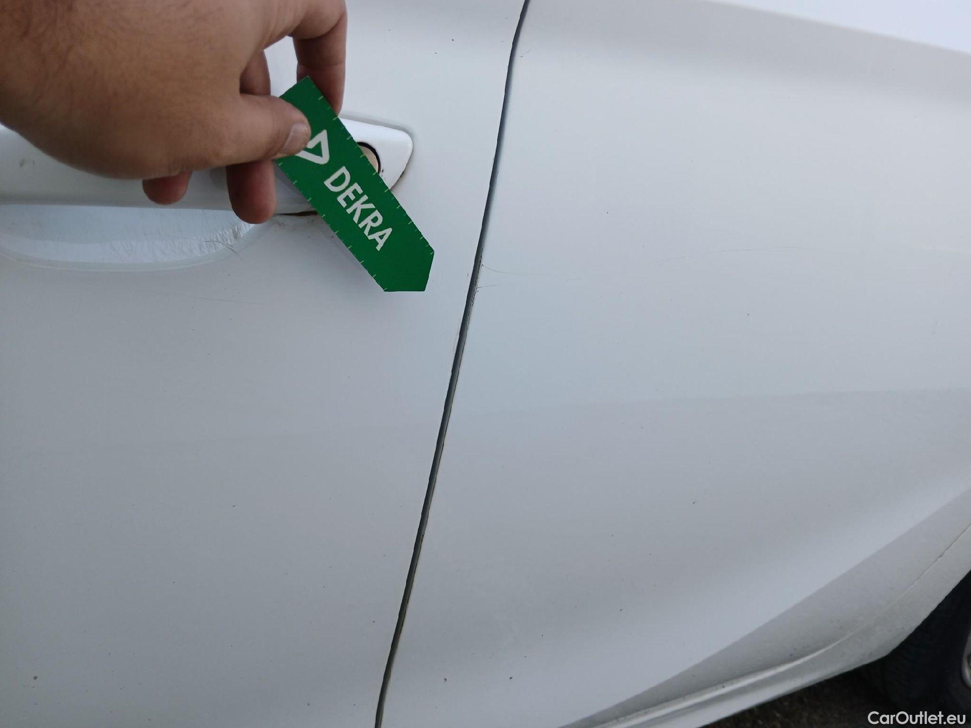  Opel  Corsa OPEL  / 2019 / 5P / berlina con portón 1.2T XHL 74kW (100CV) Edition (AC) #12