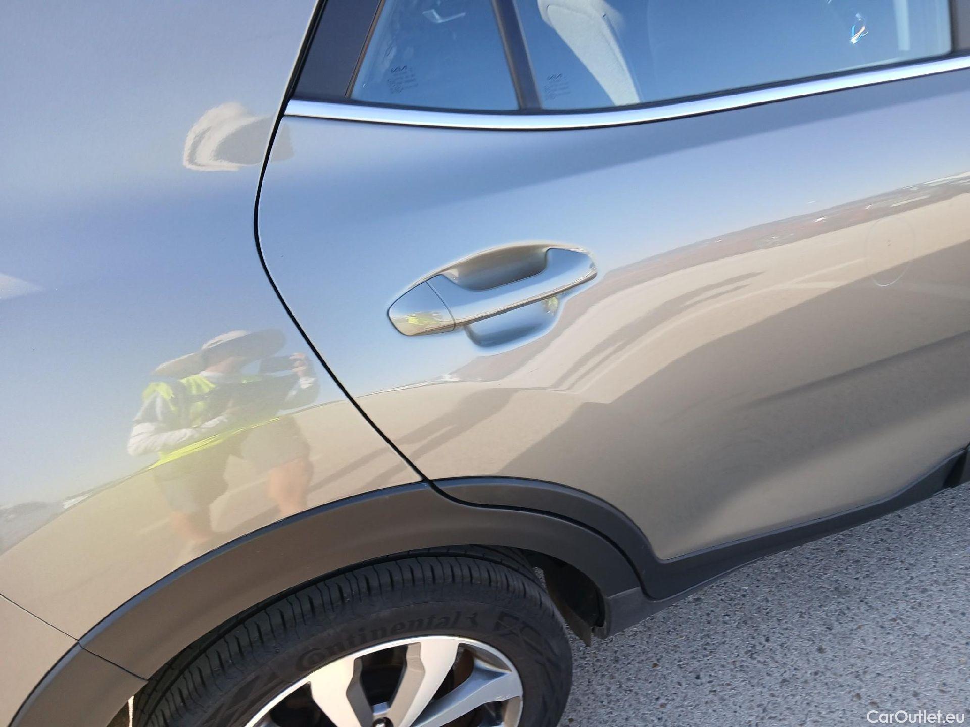  KIA  STONIC KIA  / 2017 / 5P / todoterreno 1.0 T-GDi 88kW (120CV) MHEV iMT Drive #23