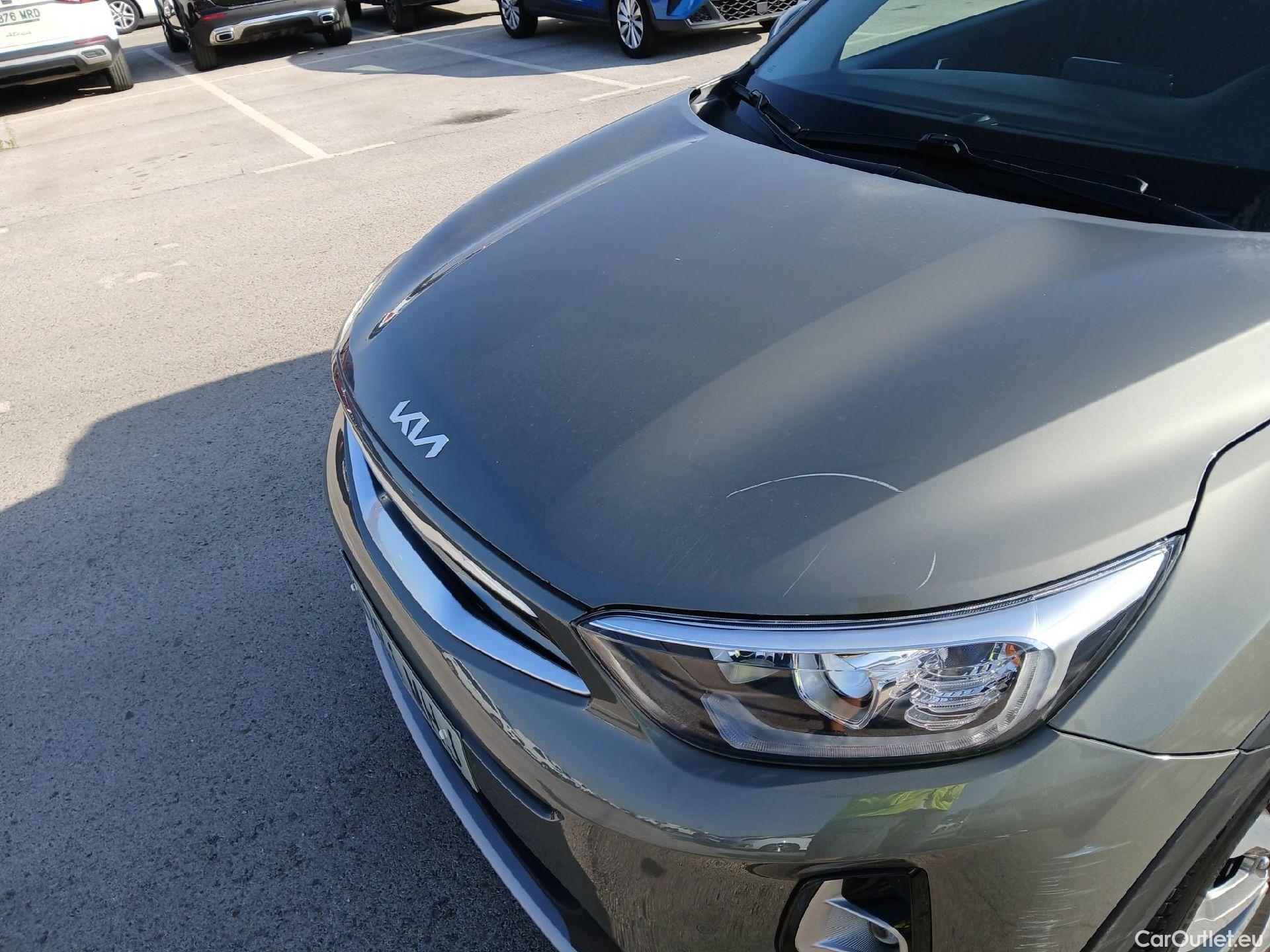  KIA  STONIC KIA  / 2017 / 5P / todoterreno 1.0 T-GDi 88kW (120CV) MHEV iMT Drive #6