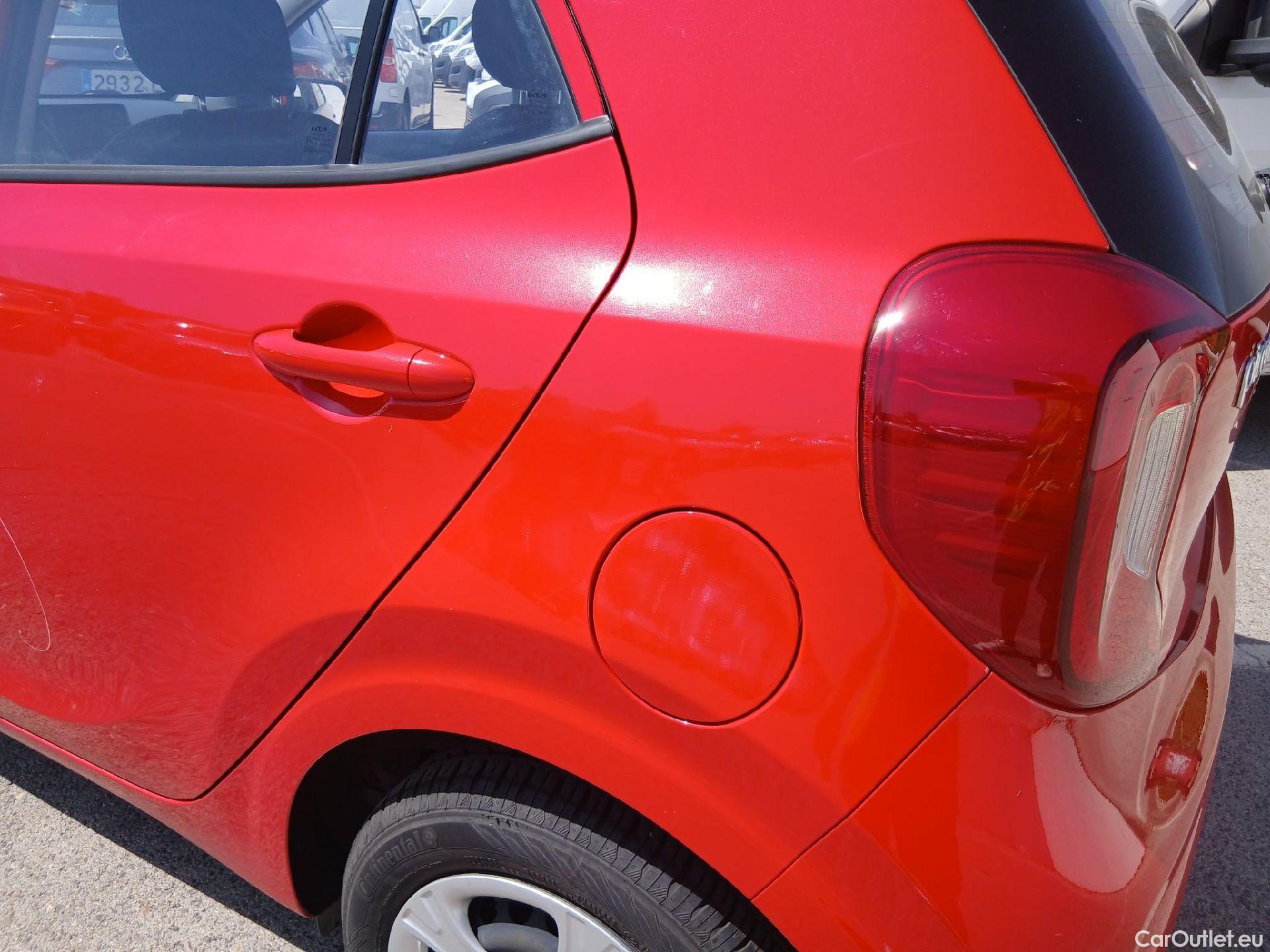  KIA  Picanto KIA  / 2020 / 5P / berlina con portón 1.0 DPi 49kW (67CV) Concept #16