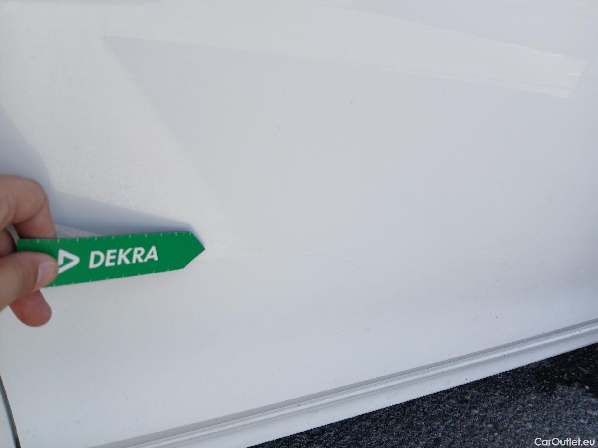  Opel  Corsa OPEL  / 2019 / 5P / berlina con portón 1.2T XHL 74kW (100CV) Edition (AC) #32