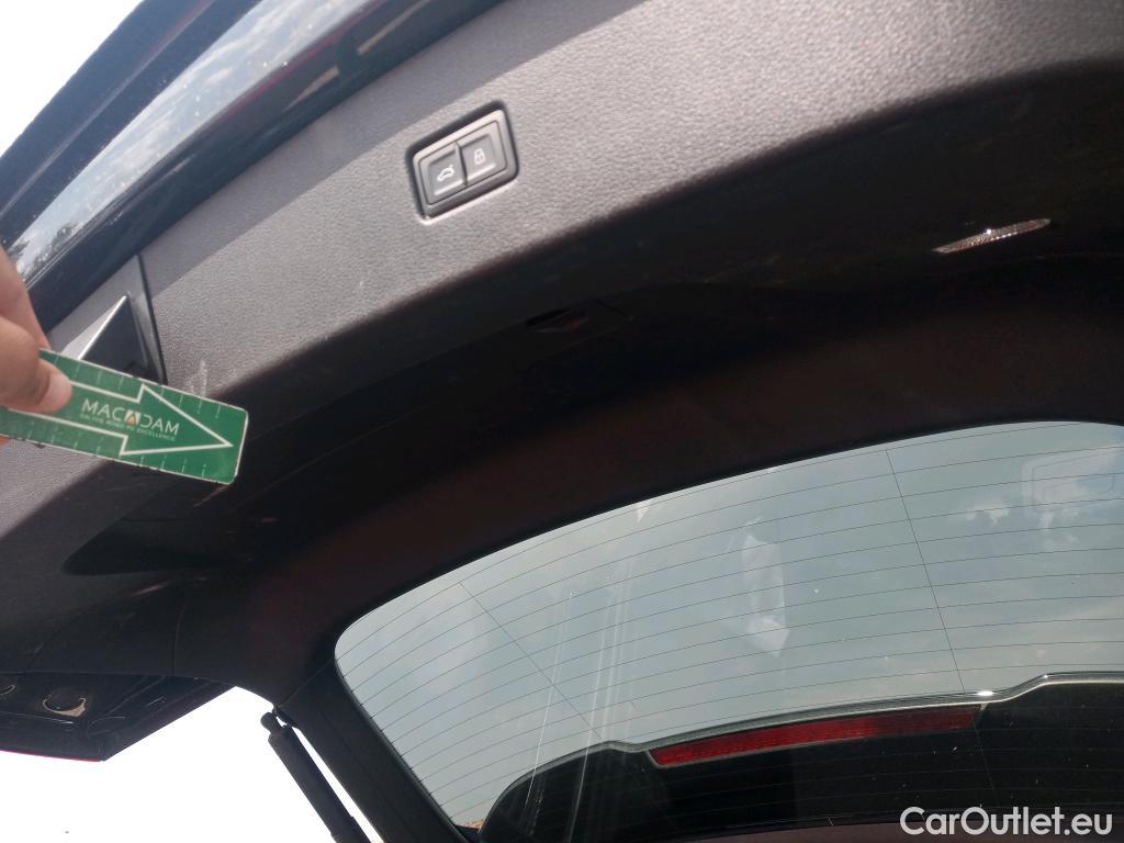  Audi  Q5 AUDI  SPORTBACK / 2020 / 5P / todoterreno Black line 40 TDI 150kW quattro-ultra #2
