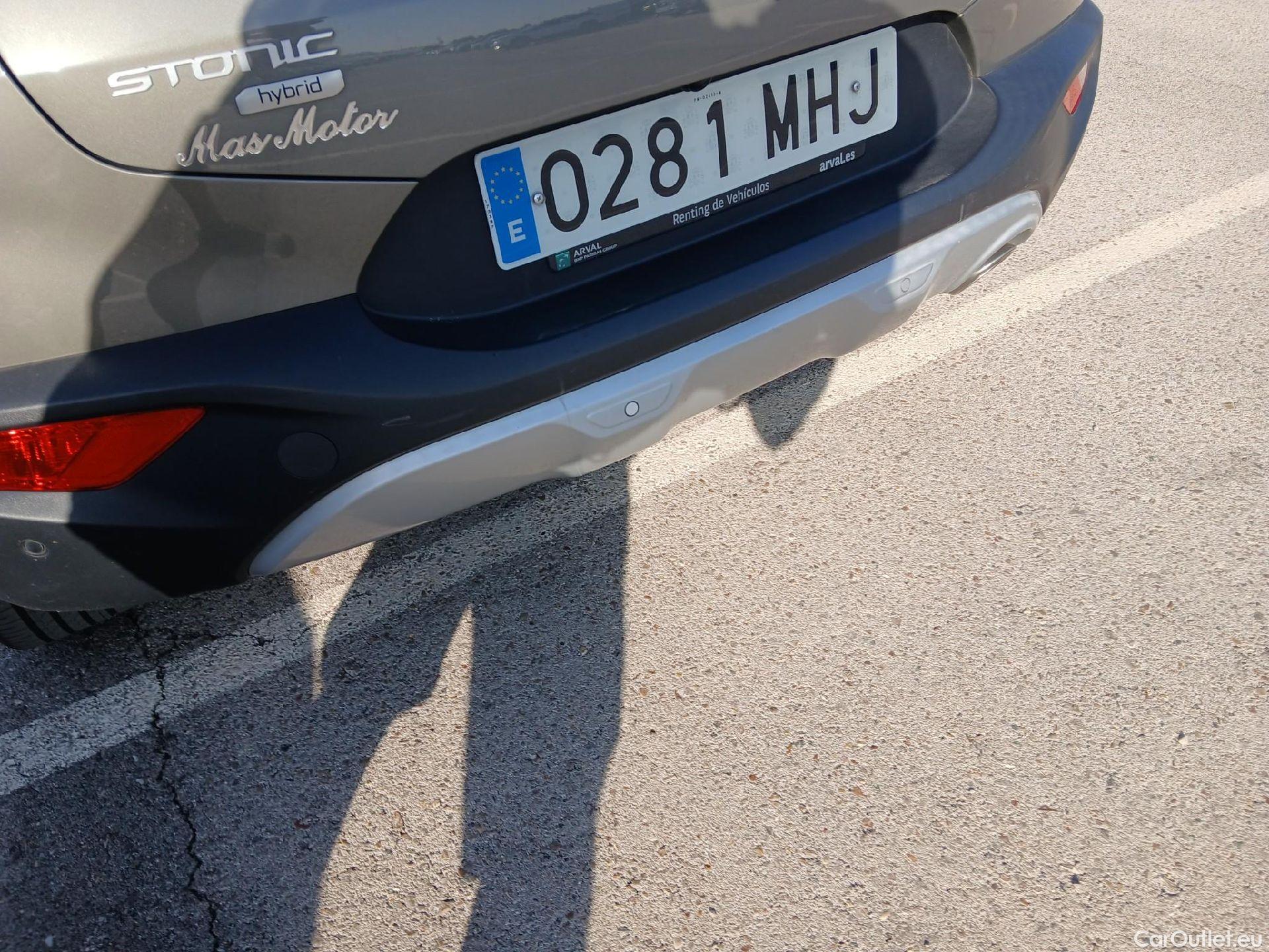  KIA  STONIC KIA  / 2017 / 5P / todoterreno 1.0 T-GDi 88kW (120CV) MHEV iMT Drive #20