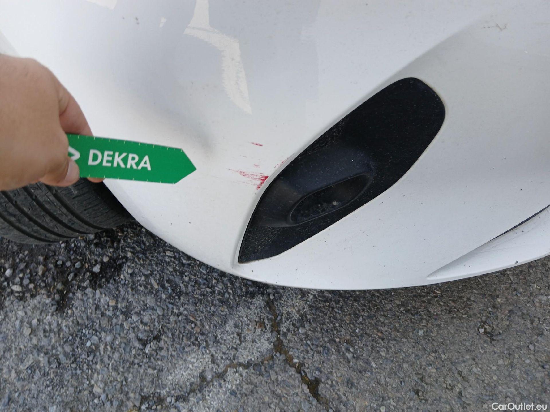  Opel  Corsa OPEL  / 2019 / 5P / berlina con portón 1.2T XHL 74kW (100CV) Edition (AC) #3