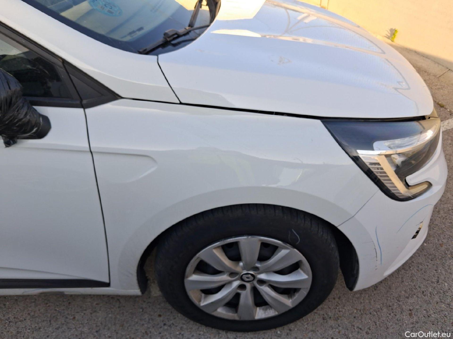  Renault  Clio RENAULT  / 2019 / 5P / berlina con portón Business Blue dCi 74kW (100CV) #45