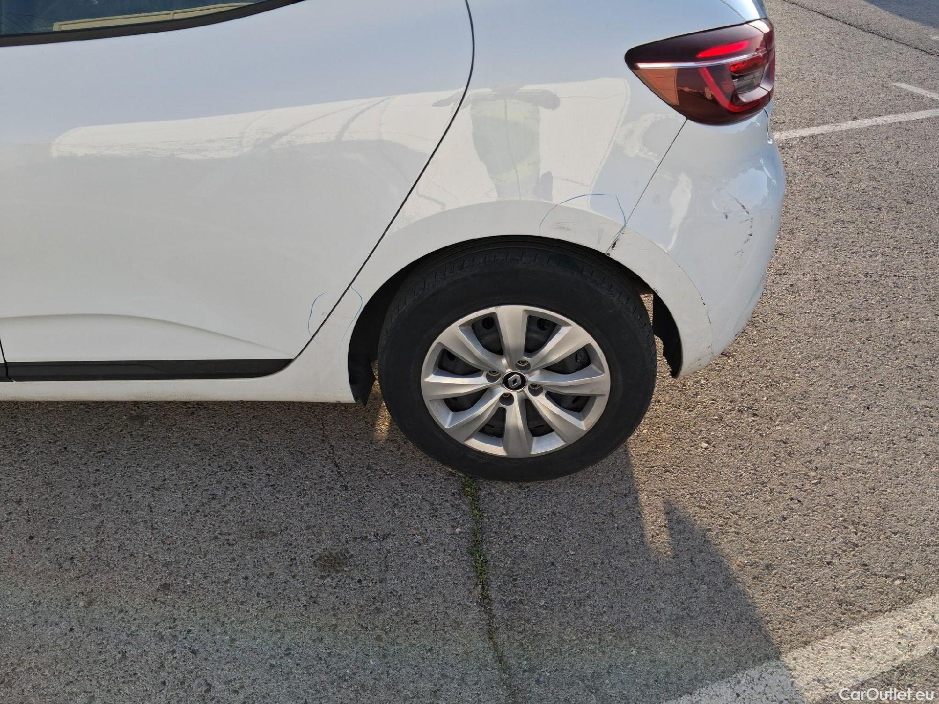  Renault  Clio RENAULT  / 2019 / 5P / berlina con portón Business Blue dCi 74kW (100CV) #48