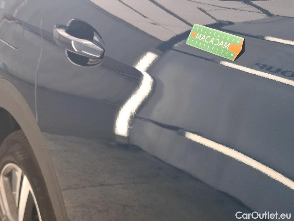  Peugeot  3008 PEUGEOT  / 2020 / 5P / SUV 1.6 HYBRID 225 E-EAT8 Allure Pack #17