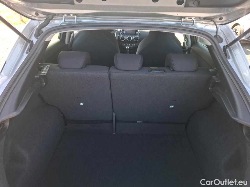  Nissan  Juke NISSAN  / 2019 / 5P / Crossover DIG-T 114 BVM6 Business Edition #4