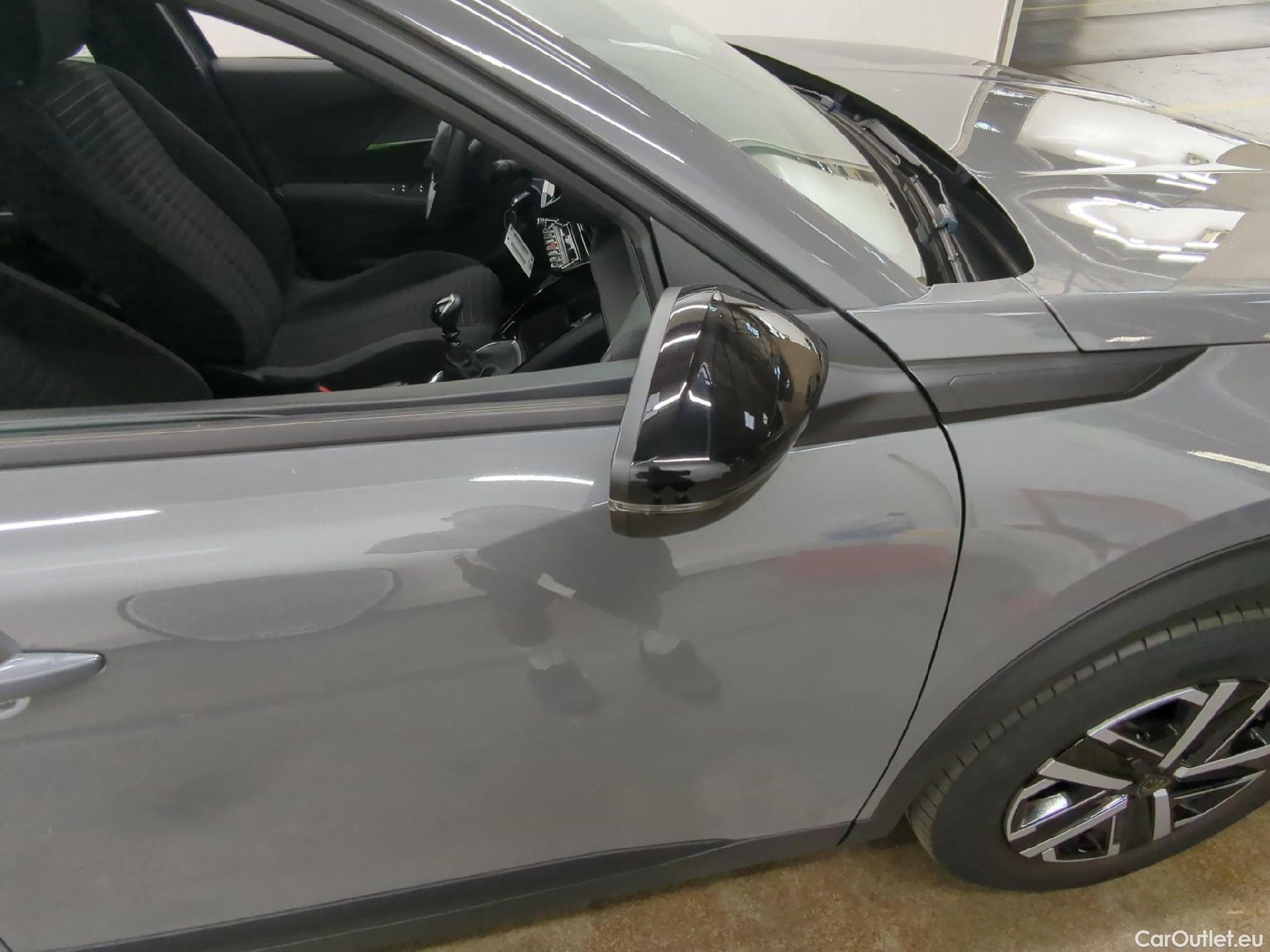  Peugeot  2008  Active 1.2 PureTech 100CV BVM6 6E #10