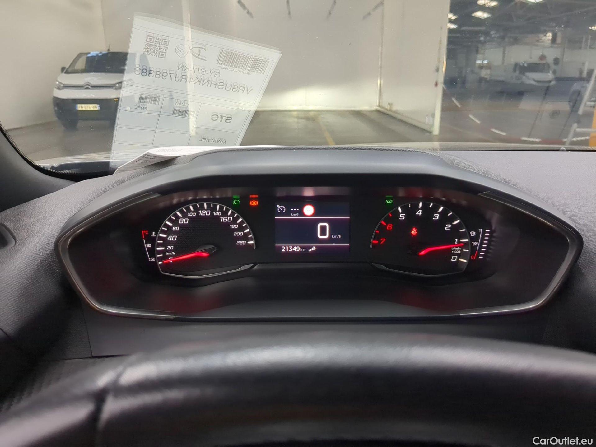  Peugeot  2008  Active 1.2 PureTech 100CV BVM6 6E #1