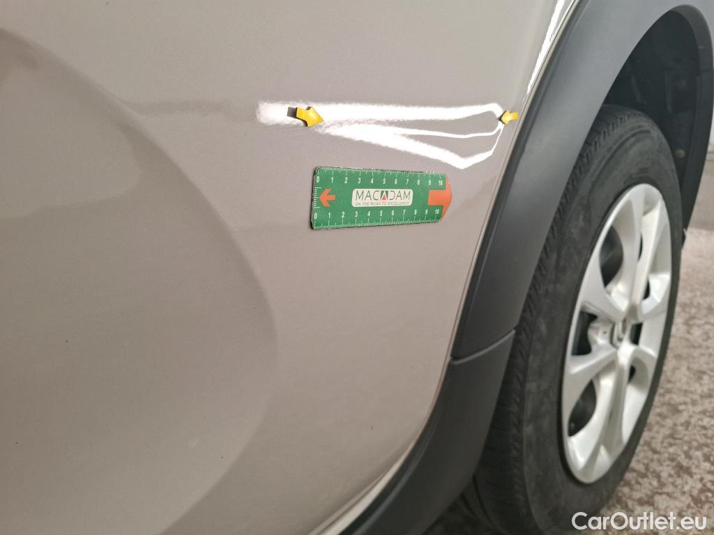  Citroen  C3  Feel 1.2 PureTech 80CV BVM5 E6d #2