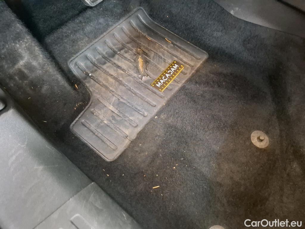  Citroen  C4  Berline Feel Pack 1.2 PureTech 130CV BVA8 6E #42