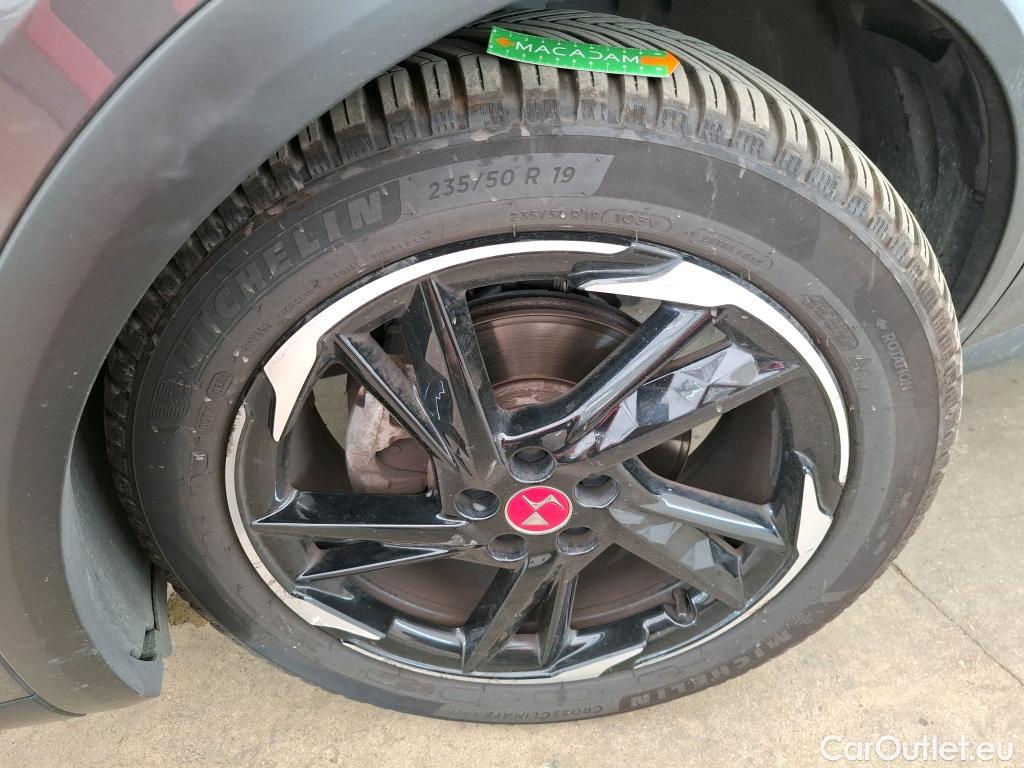  DS  DS7 7 Crossback Performance Line + 1.6 PureTech 180CV BVA8 E6d #24
