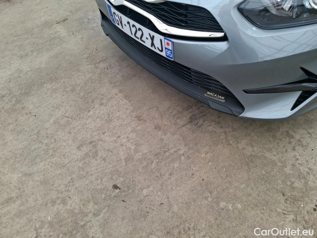  KIA  Cee'd KIA ceed / 2021 / 5P / Berline 1.5 T-GDI 160 ISG ACTIVE DCT7 #32
