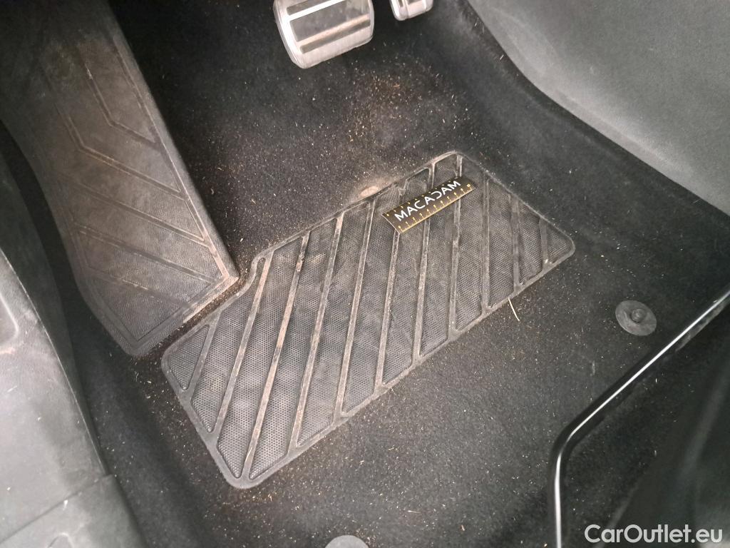  Opel   Grandland X Grandland X Business Elegance 1.5 130CV BVA8 6E #14