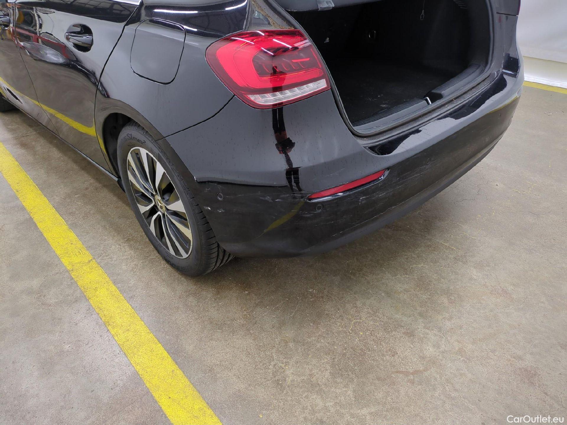  Mercedes  A-Klasse MERCEDES-BENZ Classe A Compact / 2018 / 5P / Berline A 180 d Business Line #15