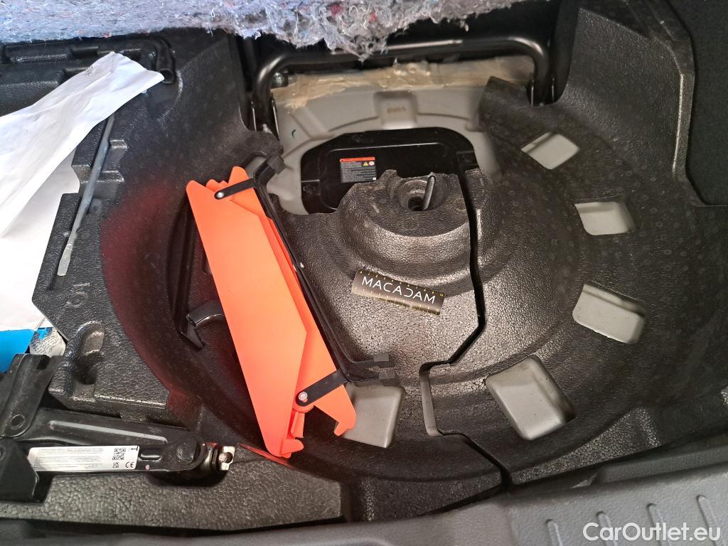  Nissan  Juke NISSAN  / 2019 / 5P / Crossover Hybrid 143 Business+ #13