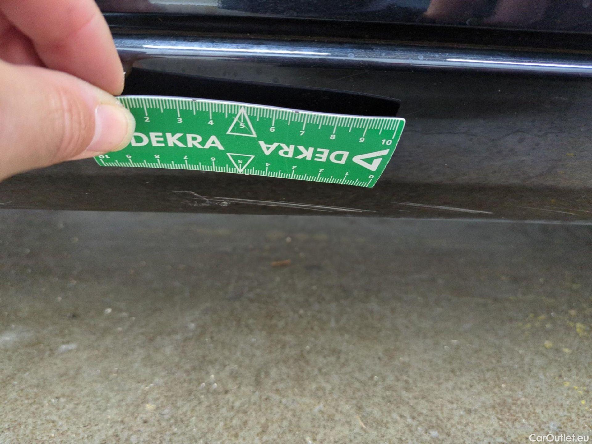  Mercedes  A-Klasse MERCEDES-BENZ Classe A Compact / 2018 / 5P / Berline A 180 d Business Line #57