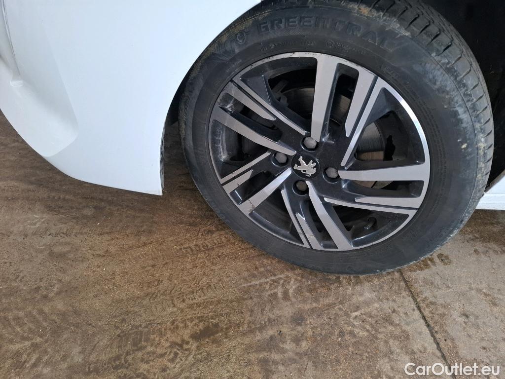  Peugeot  208  Allure Business 1.2 PureTech 100CV BVM6 E6d #23