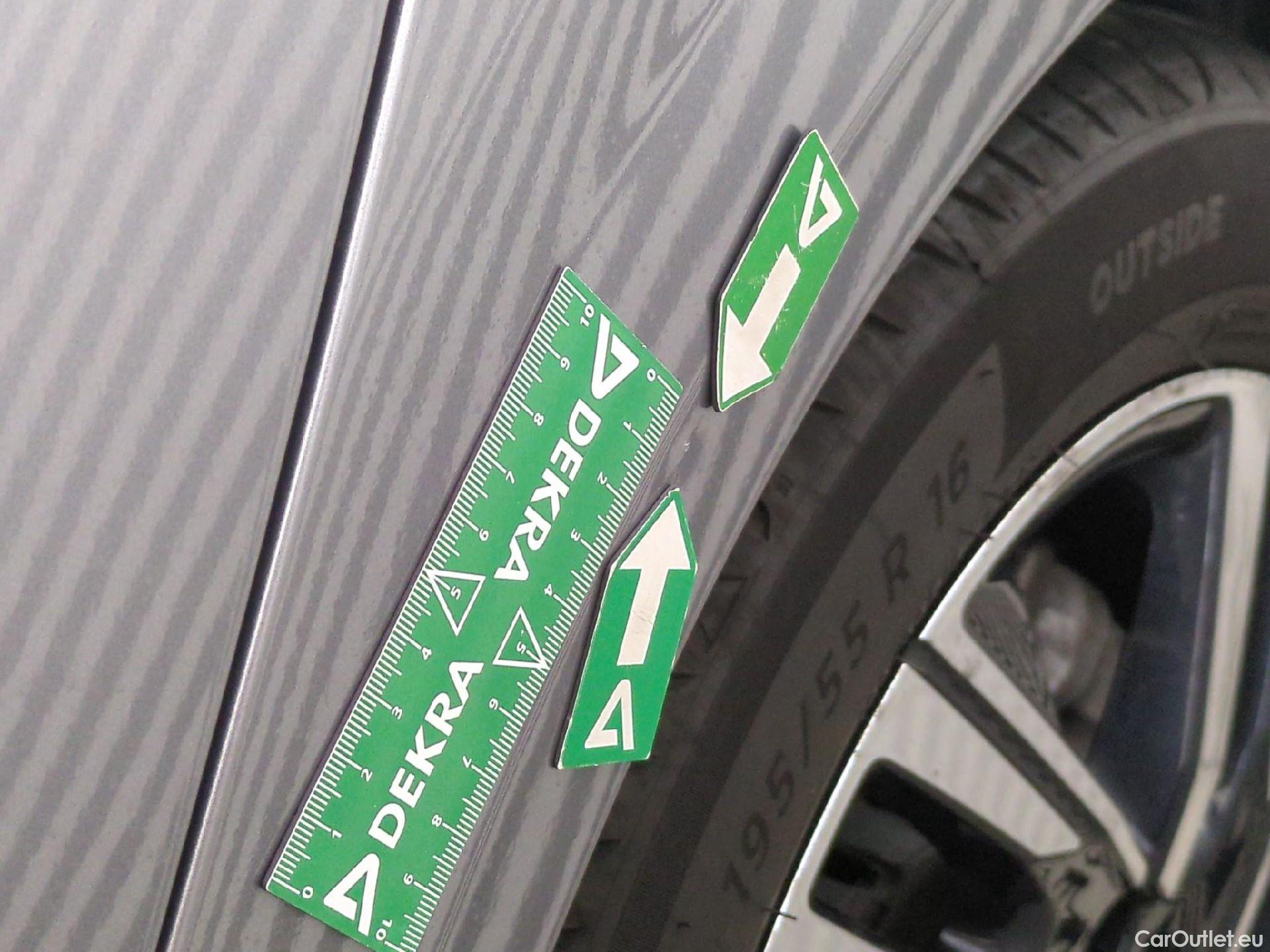  Peugeot  208  Allure Pack 1.2 PureTech 100CV BVM6 E6d #29