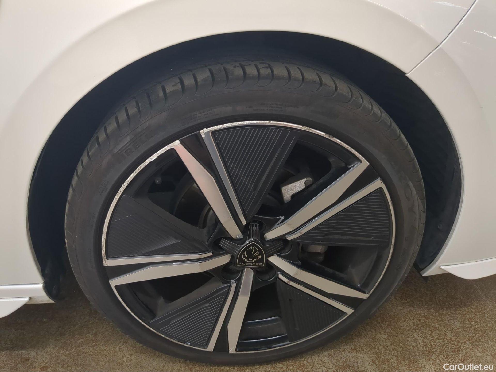  Peugeot  308  GT 1.2 PureTech 130CV BVA8 E6d #19