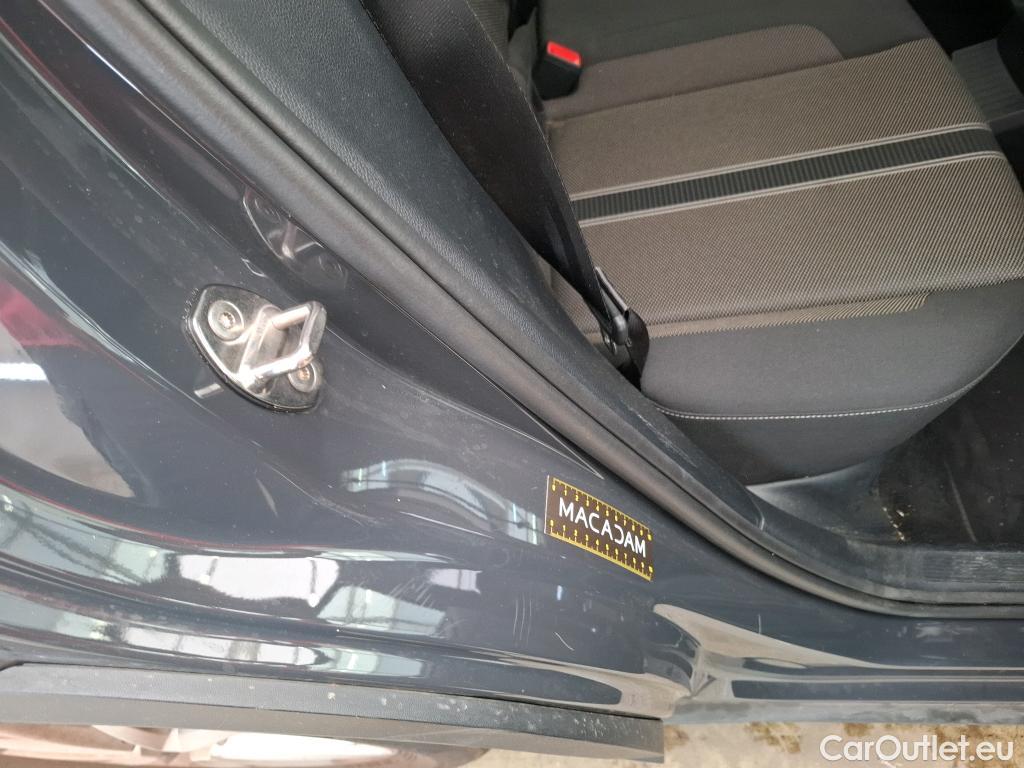  Volkswagen  T-ROC  Lounge 1.0 TSI 110CV BVM6 E6d #35