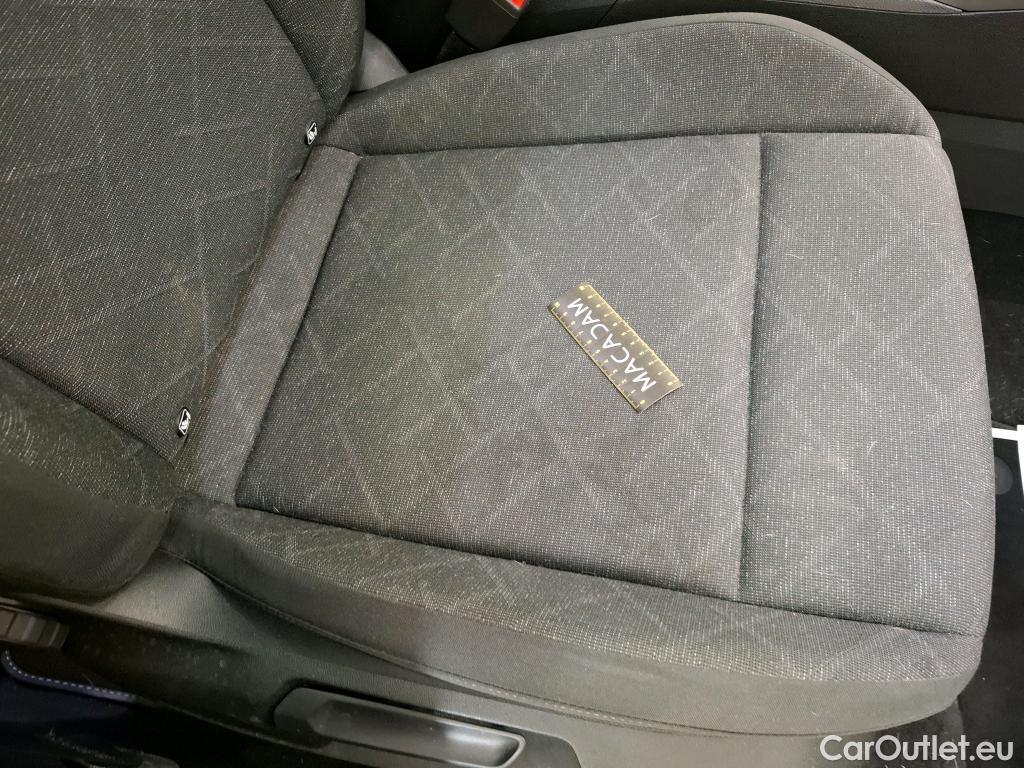  Volkswagen  Golf  VOLKSWAGEN / 2020 / 5P / Berline 2.0 TDI SCR 115 LIFE BUSINESS #1