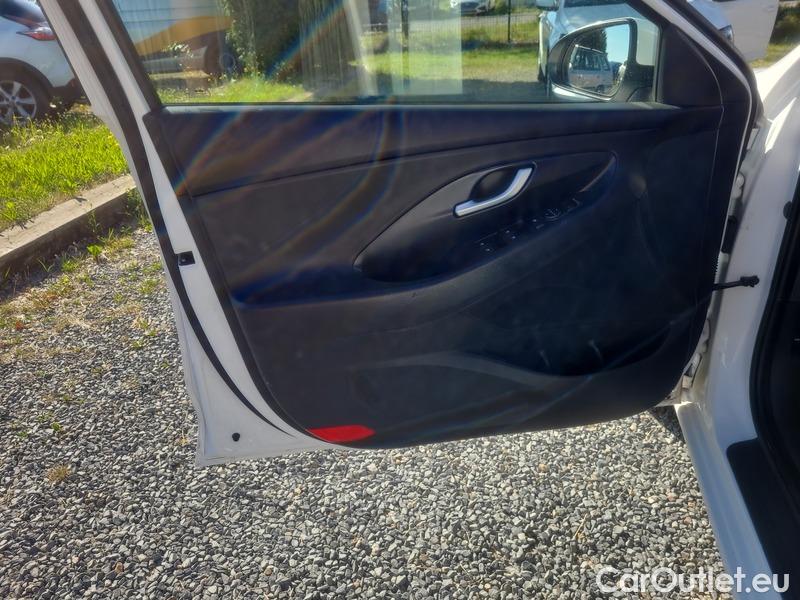  Hyundai  i30  (PD)(01.2017  ->)  kom.1.0TGDI Family Comf #4
