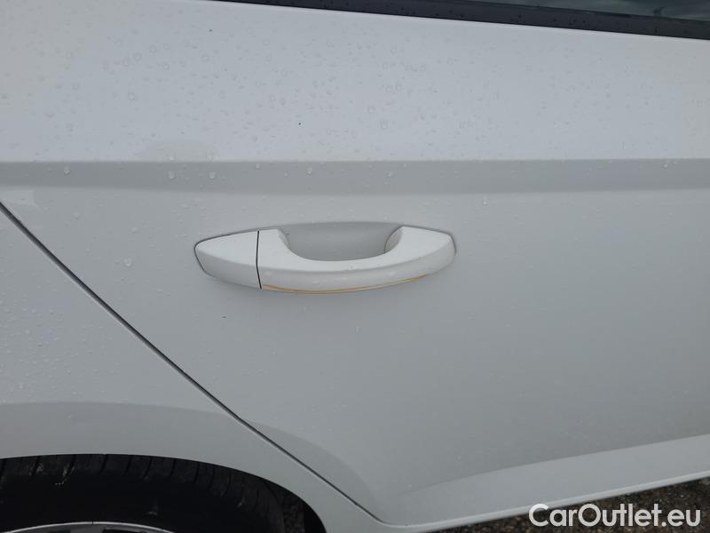  Skoda  Fabia  Combi (2015) Com.1.0TSI 70 Ambition 5d #7