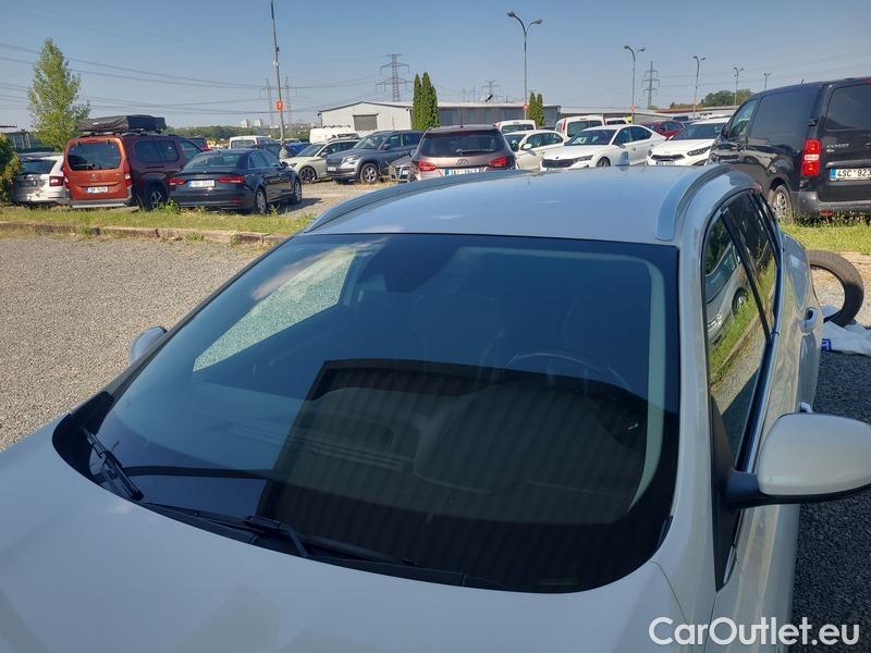  Renault  Megane  IV Estate  (2016) Meg GT 1.5BdCi 115 Techno 5d #1