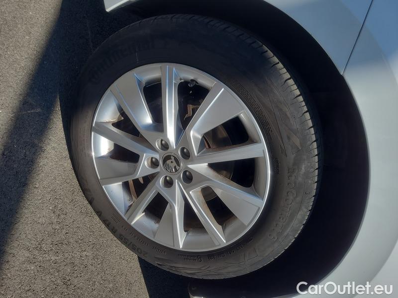 Skoda  KAMIQ -SUV (NW4) (2019)  1.5 TSI 110 Style 5d #3