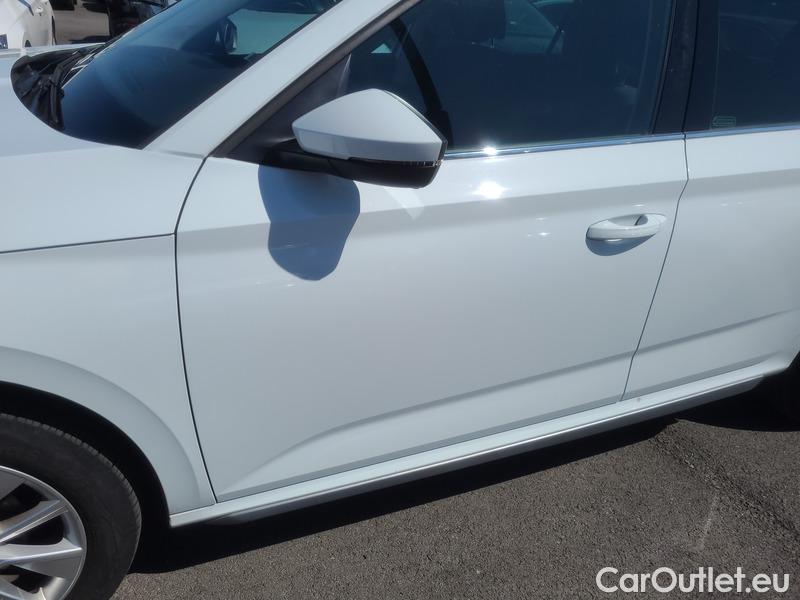  Skoda  KAMIQ -SUV (NW4) (2019)  1.5 TSI 110 Style 5d #4